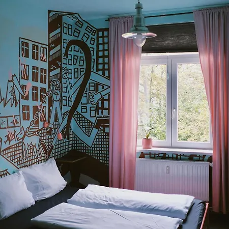 Hostel&garten Eden